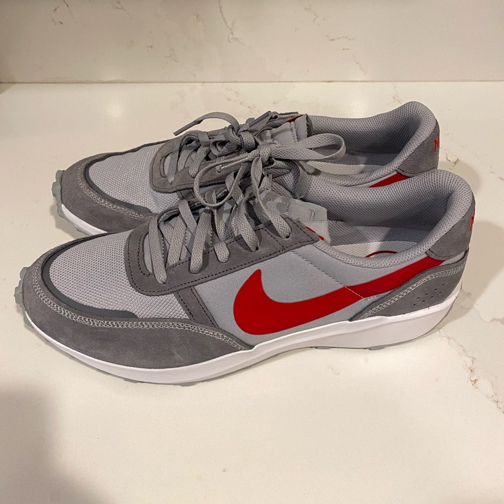 Nike Men's Gray and Red Athletic Sneakers - Picture 2 of 7